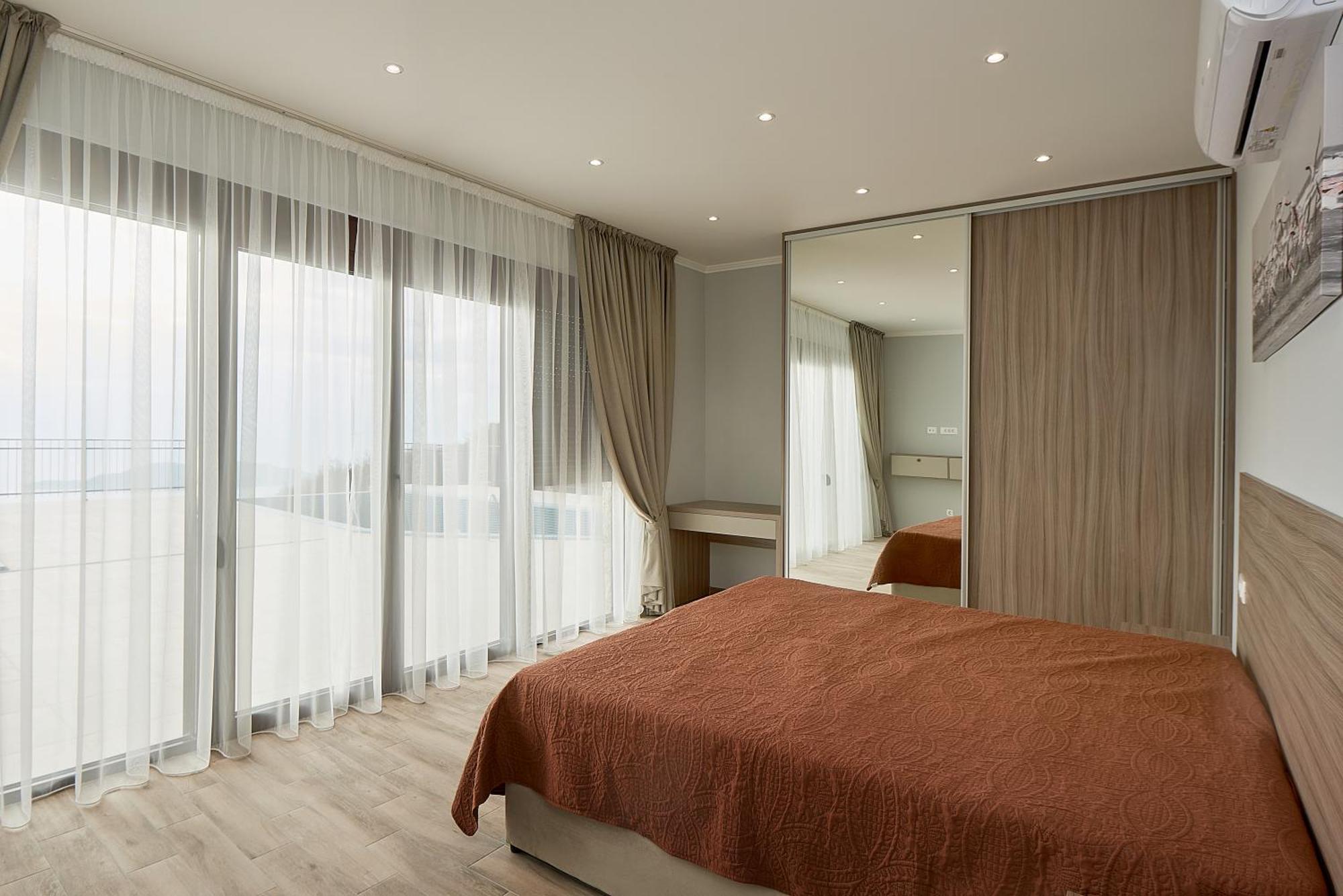 Sunbreeze Delux Vilas Budva Exterior foto